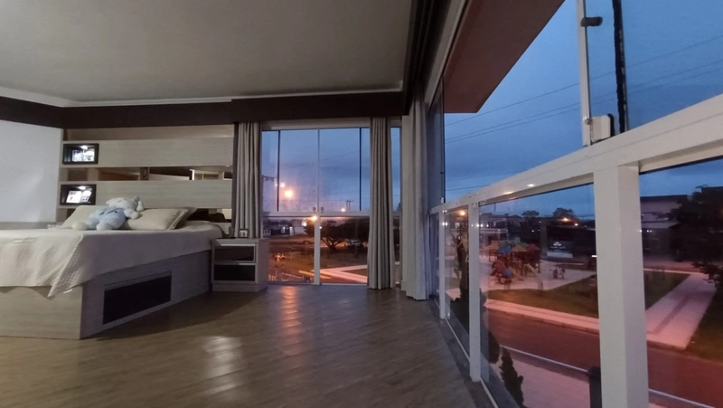 Mansão à venda com cinco suítes em Capão  da Canoa: 37ª foto da galeria de imagens do imóvel