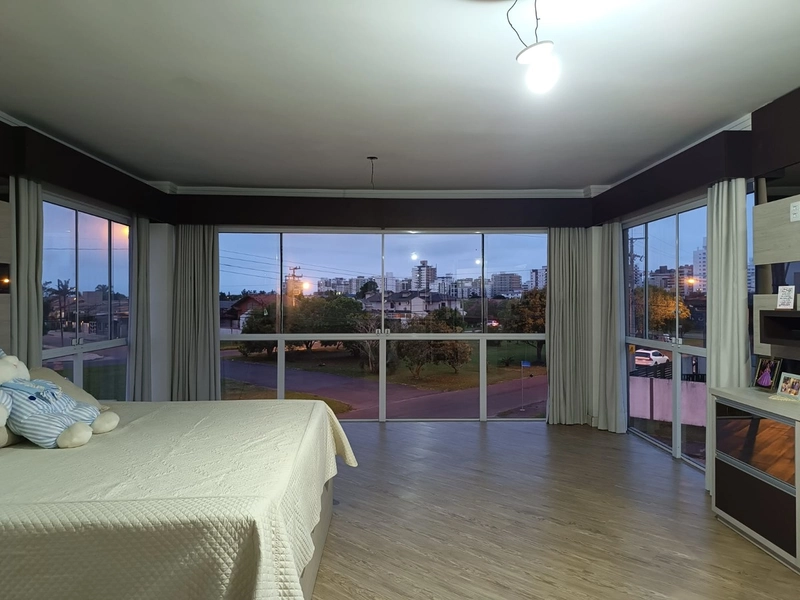 Mansão à venda com cinco suítes em Capão  da Canoa: 9ª foto da galeria de imagens do imóvel