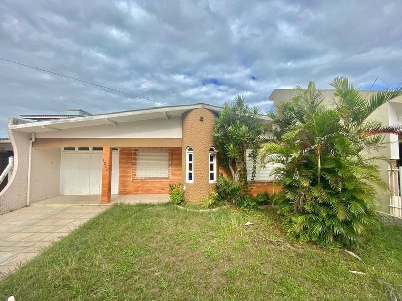 Casa com 5 dormitórios na Zona Nova de Capão  da Canoa: 2ª foto da galeria de imagens do imóvel