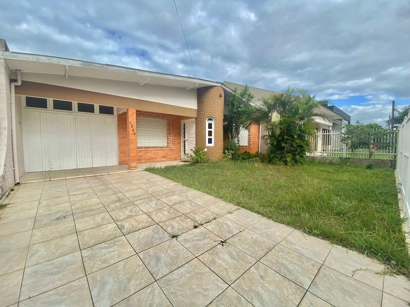 Casa com 5 dormitórios na Zona Nova de Capão  da Canoa: 1ª foto da galeria de imagens do imóvel