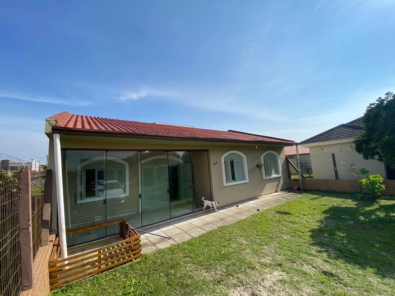 Casa à venda com 3 dormitórios em praia de Capão  da Canoa