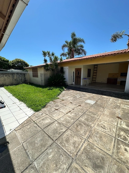 LINDA CASA LOCALIZADA NO CENTRO DE XANGRI-LÁ!: 12ª foto da galeria de imagens do imóvel