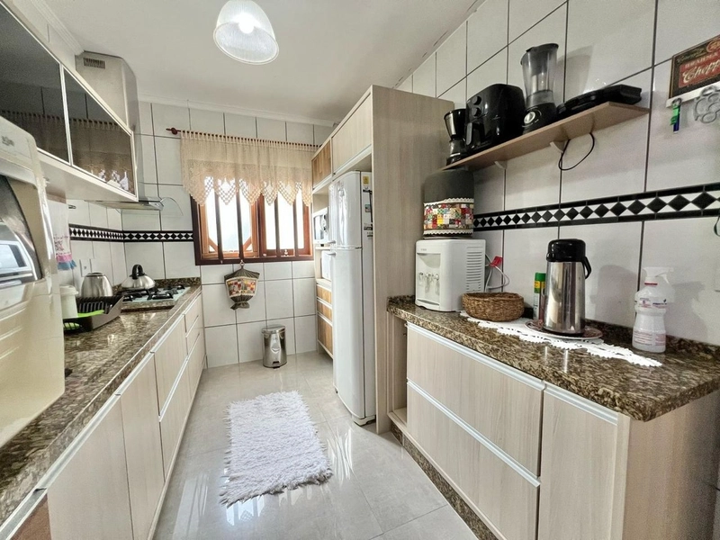 CASA  03 DORMITÓRIOS, UMA SUÍTE E PISCINA - BAIRRO ZONA NOVA: 25ª foto da galeria de imagens do imóvel