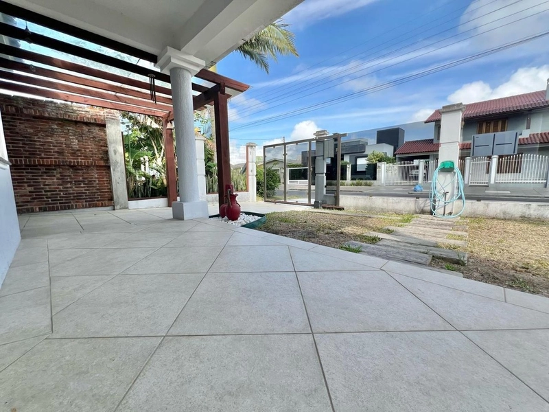 CASA  03 DORMITÓRIOS, UMA SUÍTE E PISCINA - BAIRRO ZONA NOVA: 6ª foto da galeria de imagens do imóvel