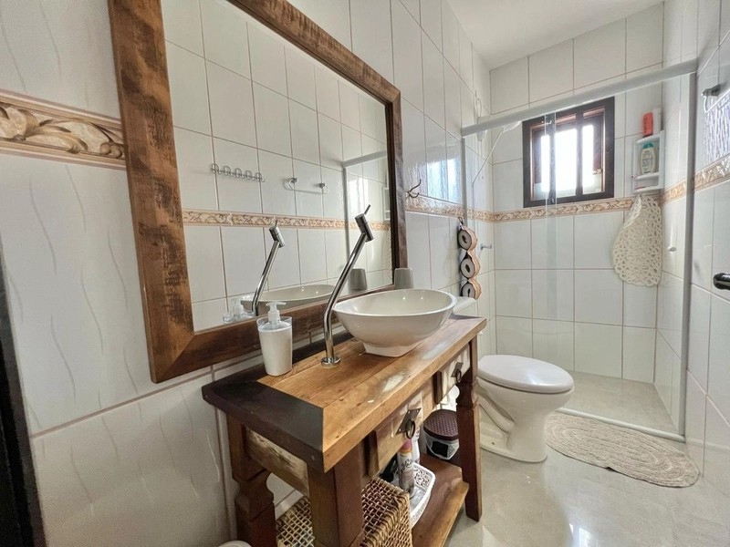 CASA  03 DORMITÓRIOS, UMA SUÍTE E PISCINA - BAIRRO ZONA NOVA: 30ª foto da galeria de imagens do imóvel