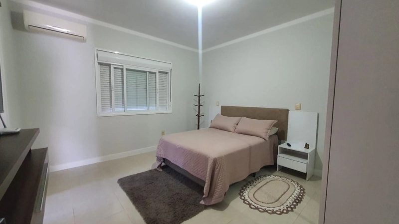 CASA DE TRÊS DORMITÓRIOS EM CAPÃO DA CANOA: 15ª foto da galeria de imagens do imóvel