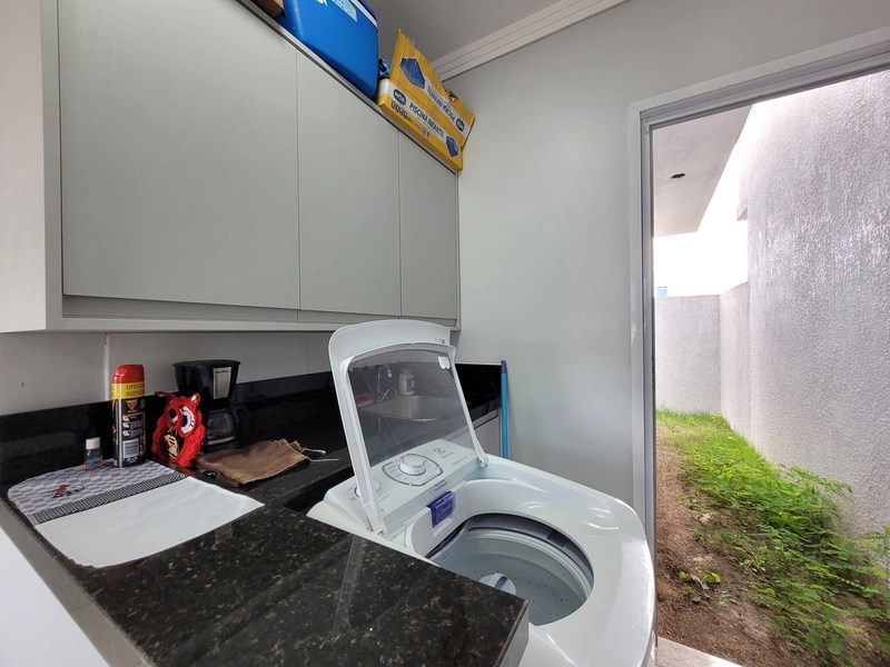 CASA NOVA LADO MAR NO JARDIM BEIRA MAR: 9ª foto da galeria de imagens do imóvel