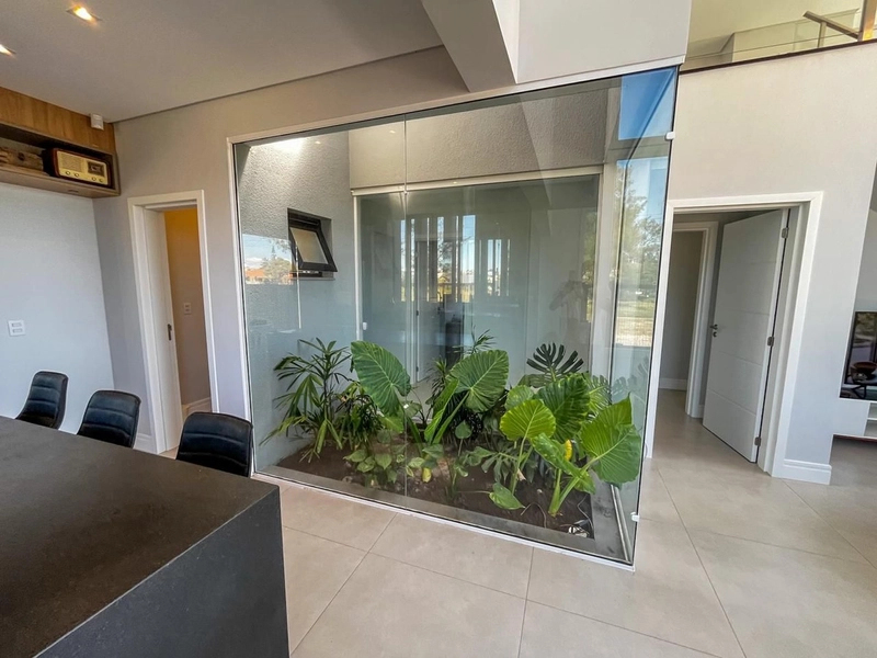 LINDA CASA DE ESQUINA EM XANGRI-LÁ: 13ª foto da galeria de imagens do imóvel