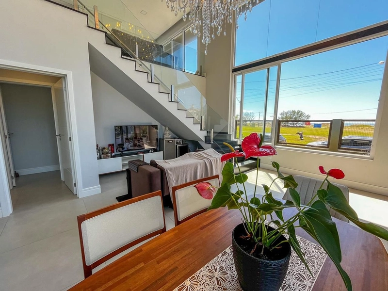 LINDA CASA DE ESQUINA EM XANGRI-LÁ: 16ª foto da galeria de imagens do imóvel