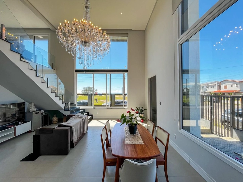 LINDA CASA DE ESQUINA EM XANGRI-LÁ: 15ª foto da galeria de imagens do imóvel