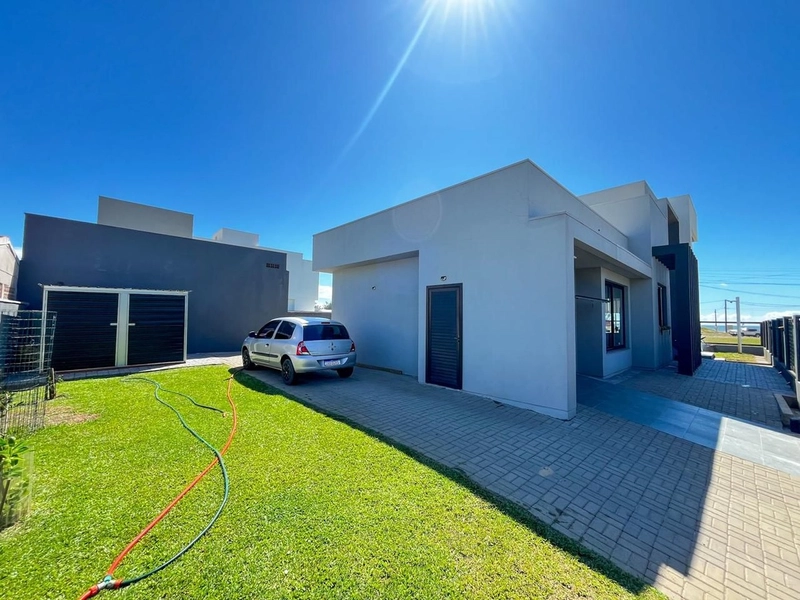 LINDA CASA DE ESQUINA EM XANGRI-LÁ: 6ª foto da galeria de imagens do imóvel