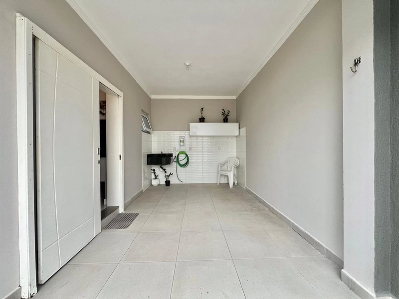 CASA DE ESQUINA: 15ª foto da galeria de imagens do imóvel