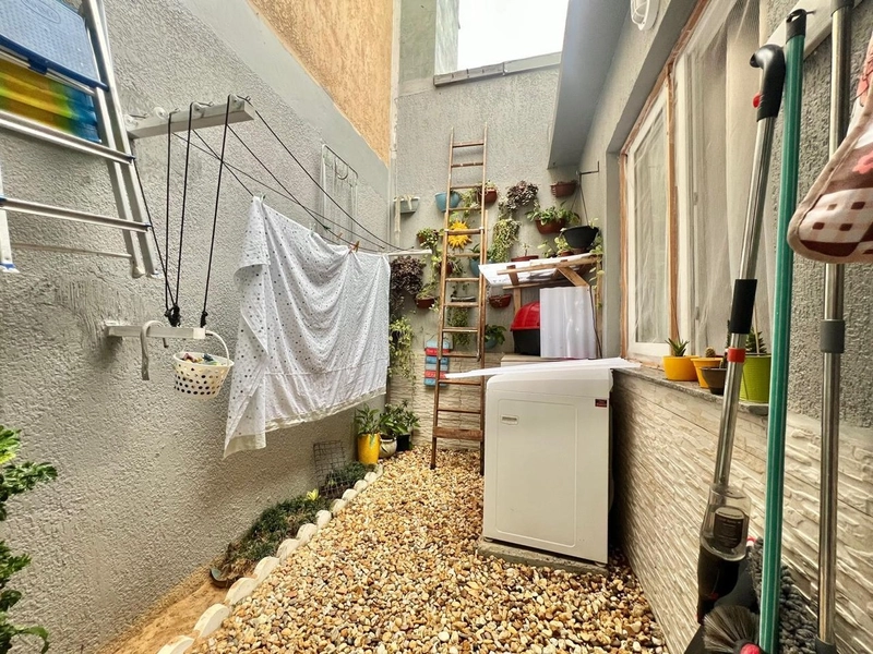 CASA DE ESQUINA: 17ª foto da galeria de imagens do imóvel