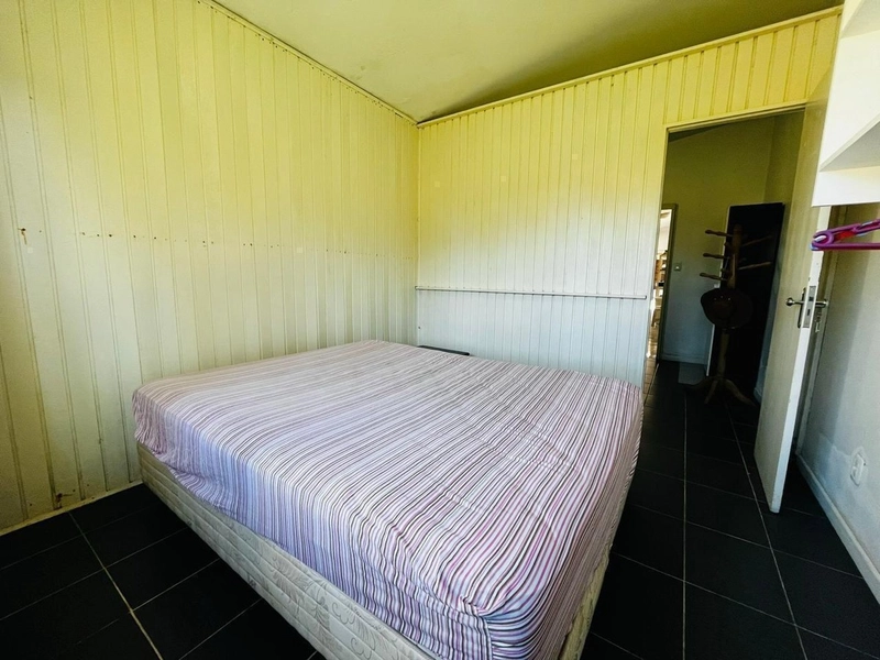 CASA DE ESQUINA COM ALAMEDA: 14ª foto da galeria de imagens do imóvel