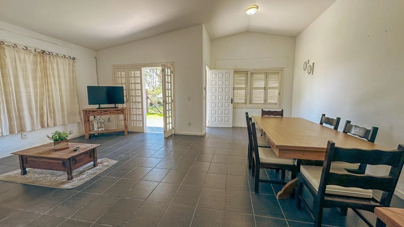 CASA DE ESQUINA COM ALAMEDA: 21ª foto da galeria de imagens do imóvel