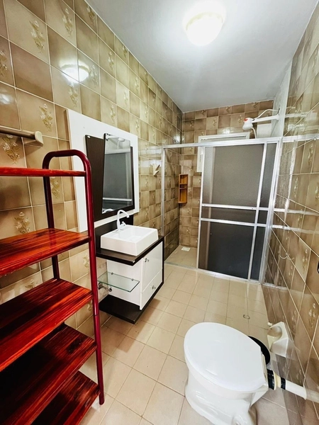 CASA DE ESQUINA COM ALAMEDA: 20ª foto da galeria de imagens do imóvel