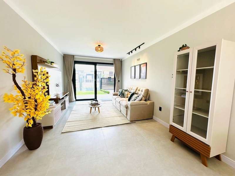 CASA LINDA A 350 METROS DO MAR EM XANGRI-LÁ: 6ª foto da galeria de imagens do imóvel