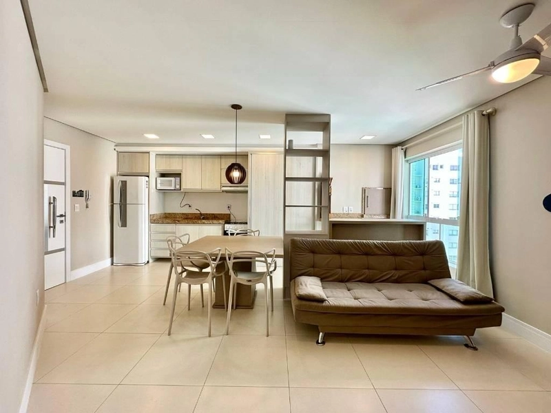 APARTAMENTO DE 01 DORMITÓRIO A UMA QUADRA DO MAR: 3ª foto da galeria de imagens do imóvel