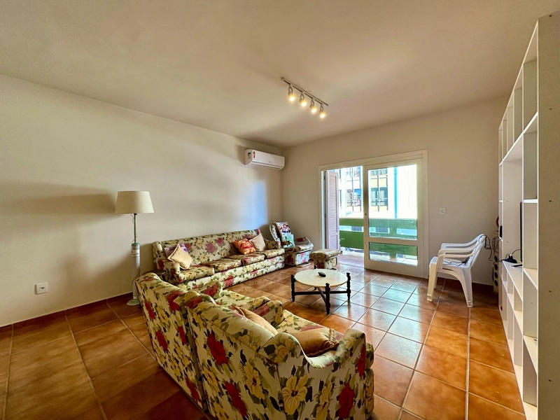 APARTAMENTO COM DUAS SACADAS DE FRENTE P MAR EM CAPÃO: 2ª foto da galeria de imagens do imóvel