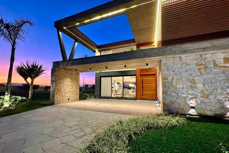 CASA EM CONDOMÍNIO CAPÃO: 3ª foto da galeria de imagens do imóvel