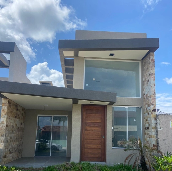 CASA EM CAPÃO DA CANOA COM VISTA ETERNA PARA O MAR: 1ª foto da galeria de imagens do imóvel