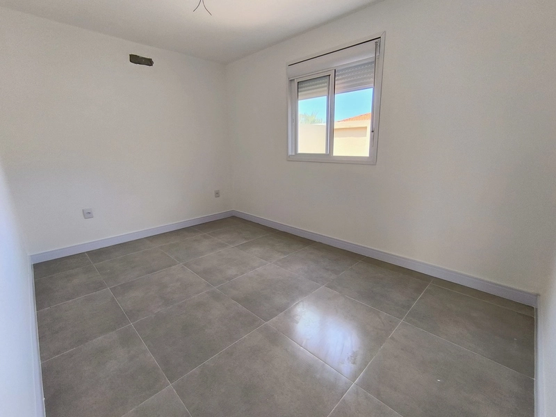 CASA EM CAPÃO DA CANOA COM VISTA ETERNA PARA O MAR: 4ª foto da galeria de imagens do imóvel