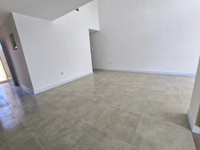 CASA EM CAPÃO DA CANOA COM VISTA ETERNA PARA O MAR: 7ª foto da galeria de imagens do imóvel