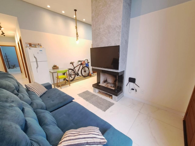 CASA EM BOM BAIRRO EM CAPÃO DA CANOA: 6ª foto da galeria de imagens do imóvel