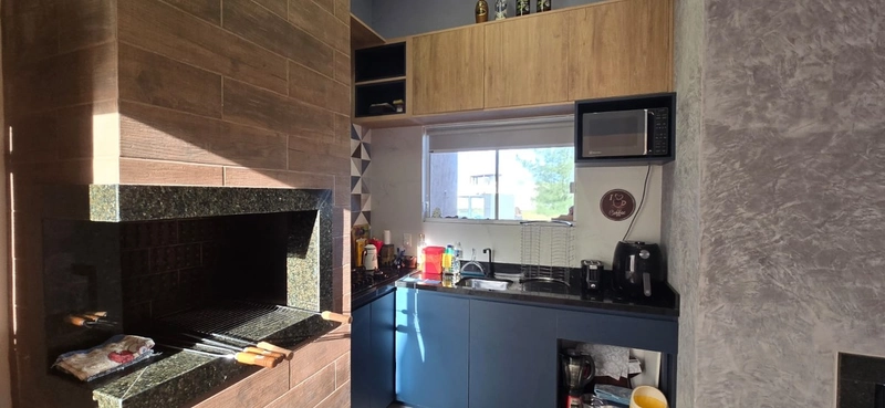 CASA EM BOM BAIRRO EM CAPÃO DA CANOA: 2ª foto da galeria de imagens do imóvel