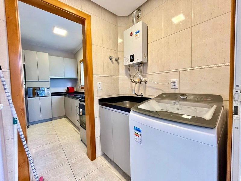 APARTAMENO EM CAPÃO DA CANOA COM SACADA DE FRENTE: 10ª foto da galeria de imagens do imóvel