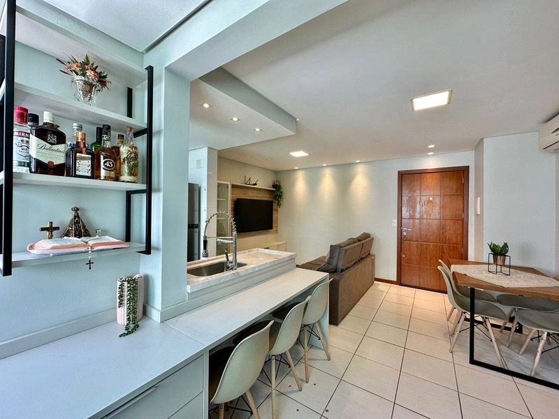 APARTAMENTO Á POUCOS METROS DO MAR EM CAPÃO DA CANOA: 5ª foto da galeria de imagens do imóvel