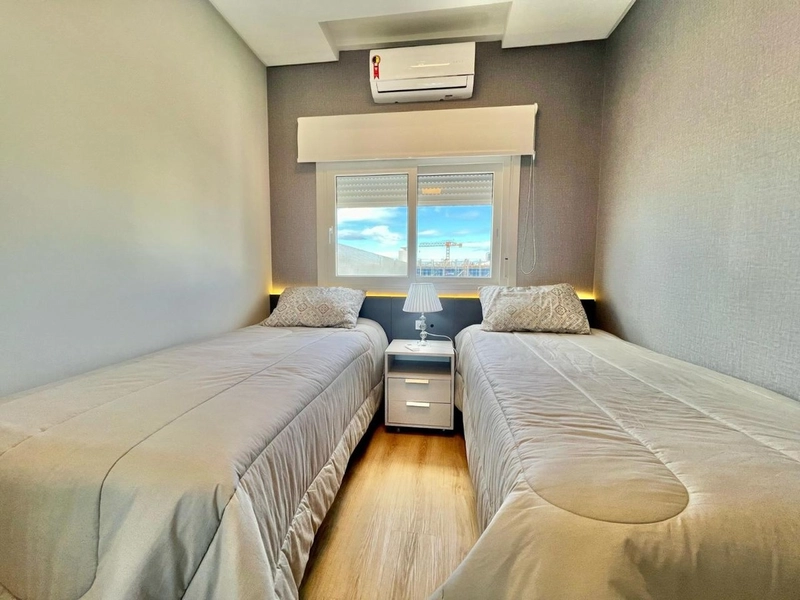 APARTAMENTO DECORADO COM LINDA VISTA EM CAPÃO DA CANOA: 8ª foto da galeria de imagens do imóvel