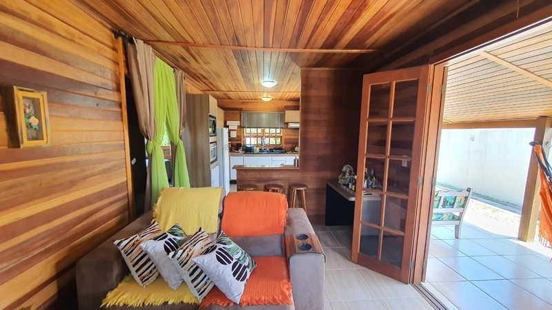 LINDA CASA PROXIMA DO MAR EM CAPÃO DA CANOA: 7ª foto da galeria de imagens do imóvel