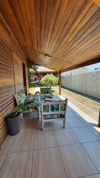 LINDA CASA PROXIMA DO MAR EM CAPÃO DA CANOA: 16ª foto da galeria de imagens do imóvel