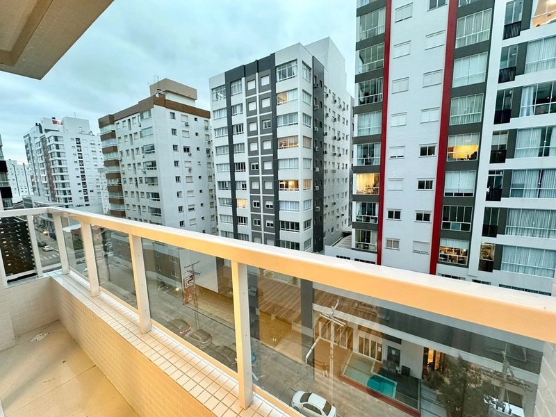 APARTAMENTO LINDO, DECORADO E COM LINDA VISTA EM CAPÃO DA CANOA: 4ª foto da galeria de imagens do imóvel