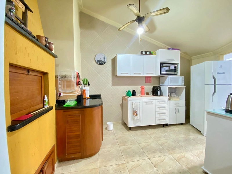 CASA À VENDA EM CAPÃO DA CANOA: 3ª foto da galeria de imagens do imóvel