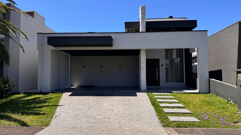 Casa a venda em condomínio fechado de Capão da Canoa: 1ª foto da galeria de imagens do imóvel