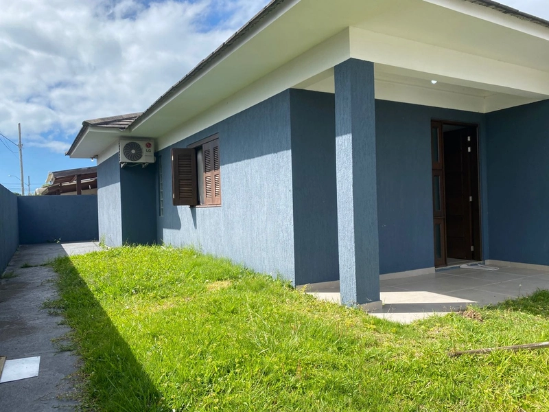 Casa ampla em terreno inteiro em bairro de Xangri-lá: 2ª foto da galeria de imagens do imóvel