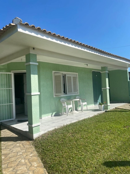 Casa com 4 dormitórios em xangri-lá: 3ª foto da galeria de imagens do imóvel