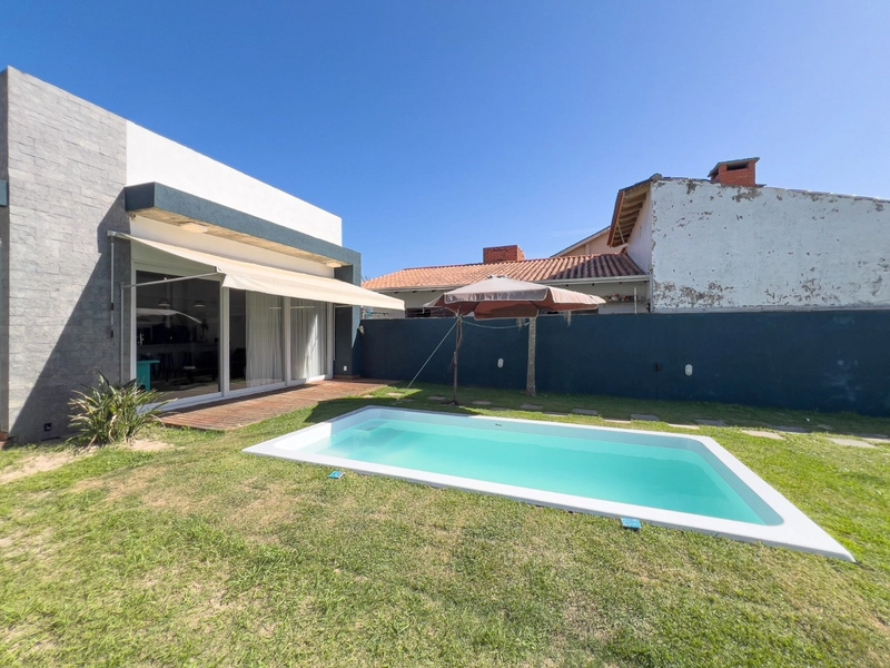 Casa a venda com 2 dormitórios sendo um suíte: 9ª foto da galeria de imagens do imóvel