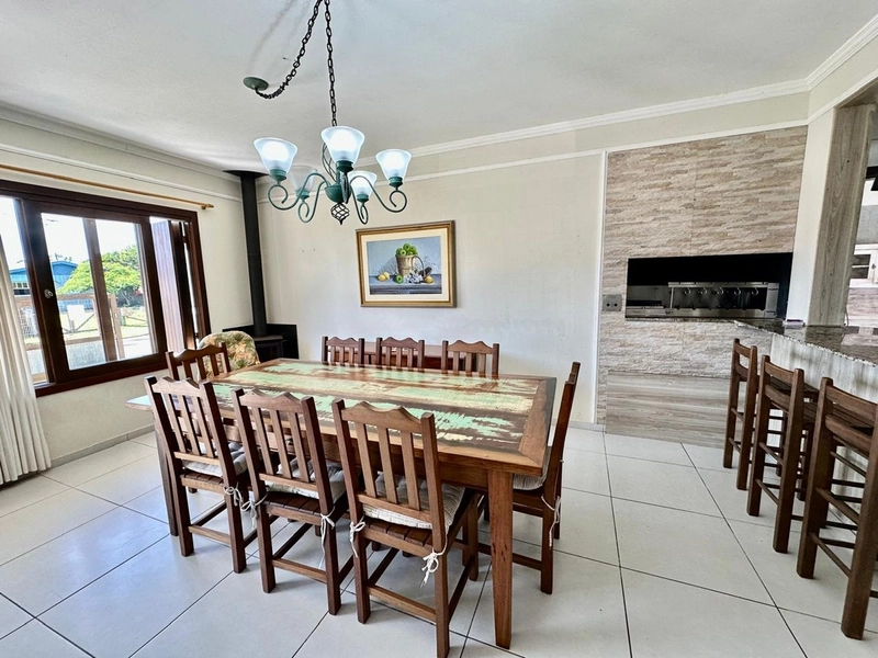 Casa com 3 dormitórios no centro de Xangri-lá: 8ª foto da galeria de imagens do imóvel