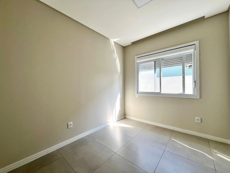 Linda casa com 3 dormitórios à duas quadra do mar: 11ª foto da galeria de imagens do imóvel