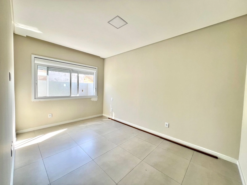 Linda casa com 3 dormitórios à duas quadra do mar: 12ª foto da galeria de imagens do imóvel