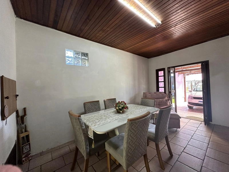Casa ampla e mobiliada com 4 dormitórios em Capão da Canoa: 8ª foto da galeria de imagens do imóvel