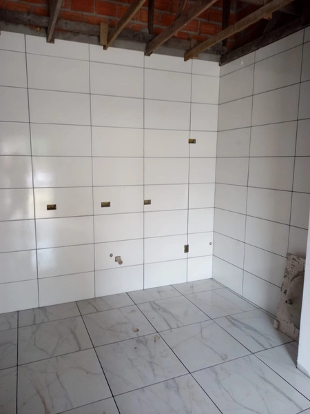 Casa a venda com 2 dormitórios em Capão da Canoa: 2ª foto da galeria de imagens do imóvel