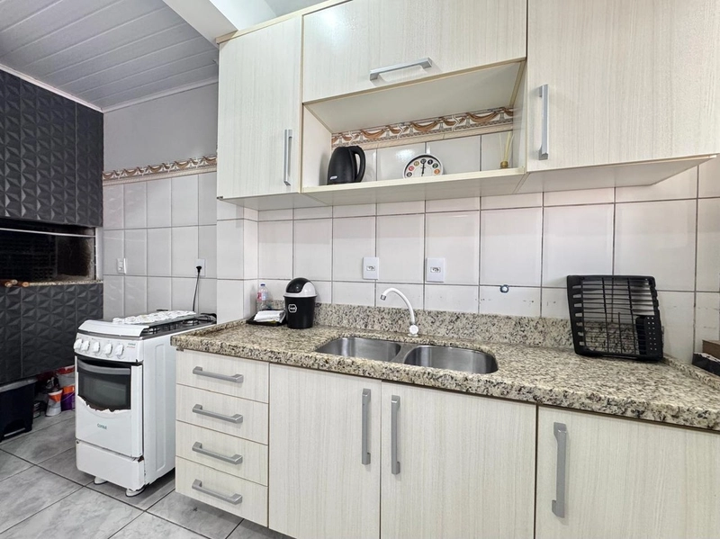 Sobrado com 2 dormitórios a venda em Capão da Canoa: 4ª foto da galeria de imagens do imóvel