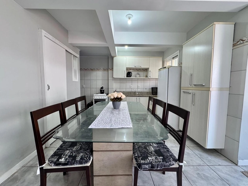 Sobrado com 2 dormitórios a venda em Capão da Canoa: 3ª foto da galeria de imagens do imóvel