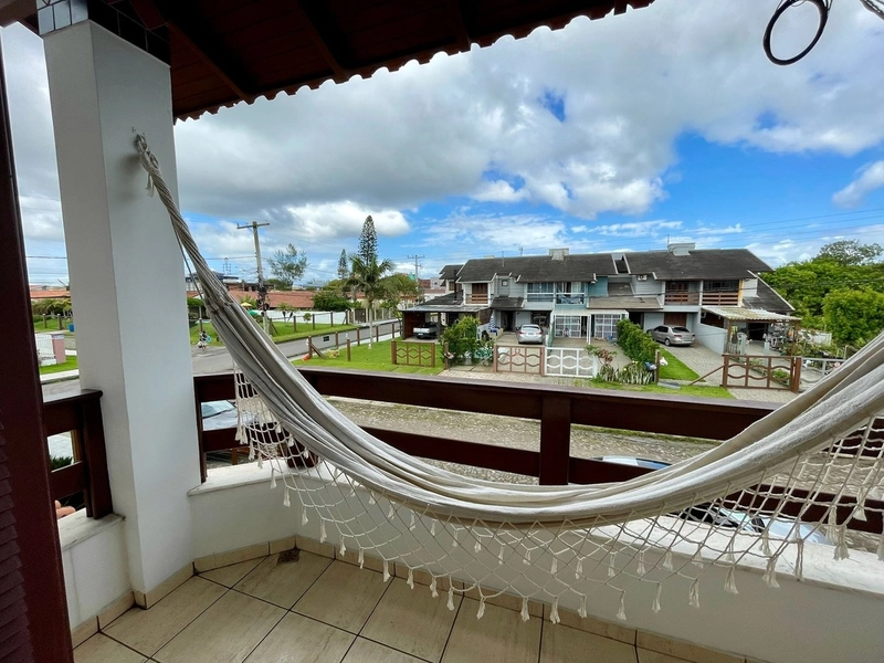 Sobrado à venda na Zona Nova de Capão da Canoa: 2ª foto da galeria de imagens do imóvel