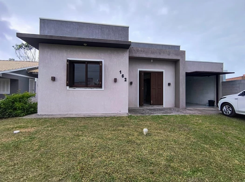 Casa com 2 dormitórios a venda em Capão da Canoa: 2ª foto da galeria de imagens do imóvel