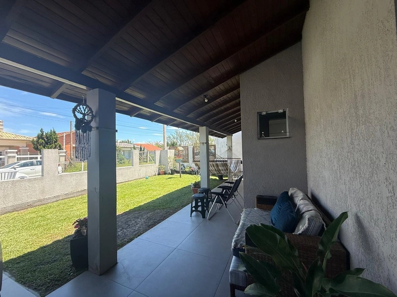 casa com 3 dormitórios próxima ao mar: 7ª foto da galeria de imagens do imóvel